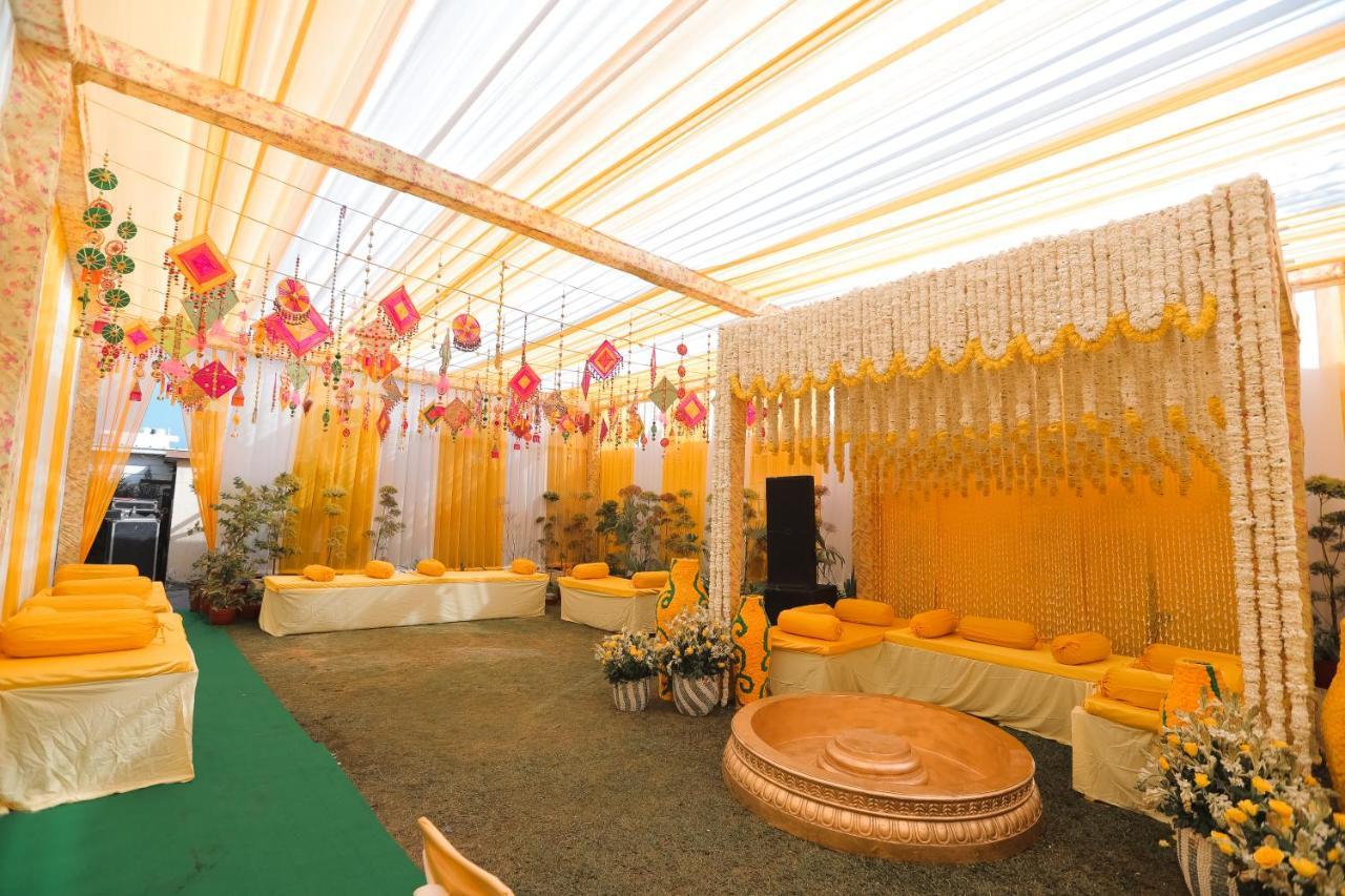 Hotel Saffron Leaf Дехрадун Екстериор снимка