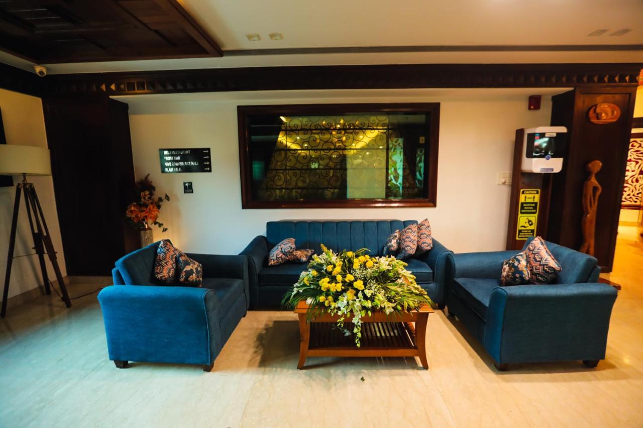 Hotel Saffron Leaf Дехрадун Екстериор снимка